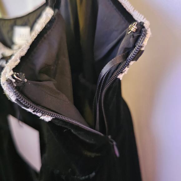 NwT Le Lis Velvet Mini Babydoll Dress Sz L Cottage Wednesday Dark Romantic Goth - Picture 5 of 8